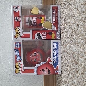 Funko Pop Kool-Aid Man and Pringles can